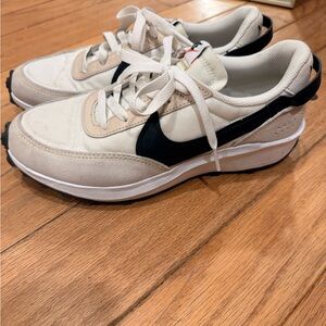 Nike Women's Cream and Black Sneakers